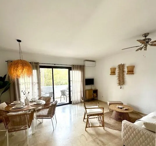Апартаменти Vida Sitio de Calahonda